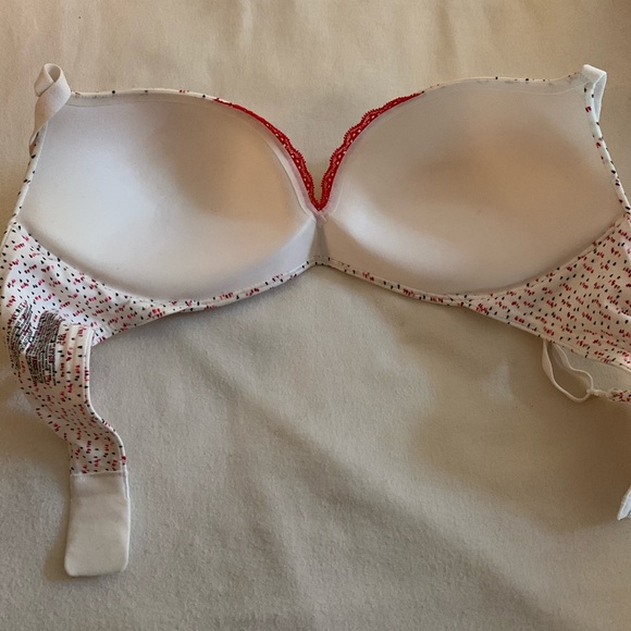 !!NEVER WORN!! Victoria’s Secret Plunge Bra - Picture 3 of 3